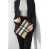 Silver Polo Μπεζ Clutch Τσάντα μονής θήκης με μοτίβο καρό Silver Polo Μπεζ Clutch Τσάντα μονής θήκης με μοτίβο καρό